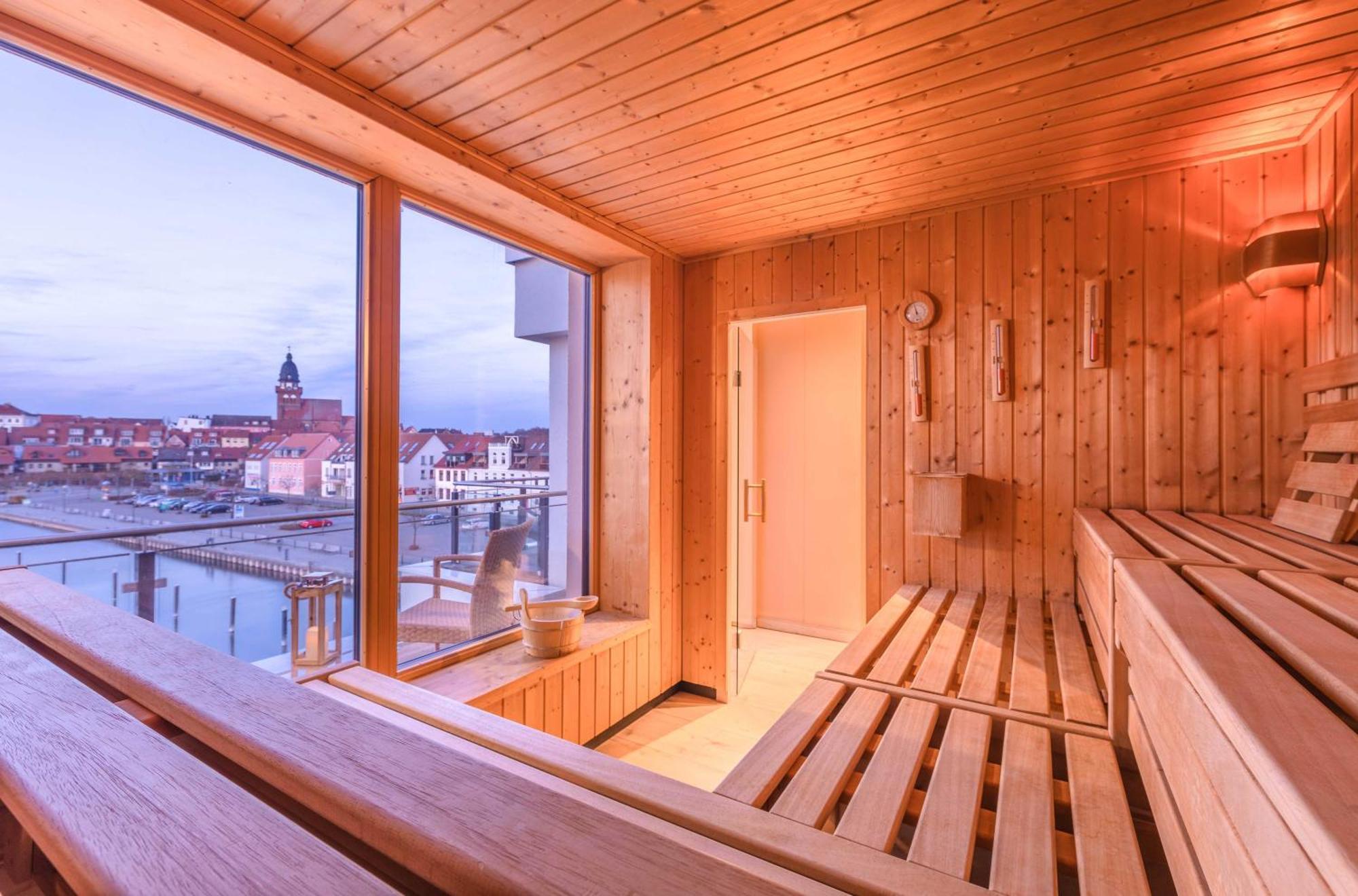 Mueritz Utkiek - Apartment Mit Seeblick & Balkon In Der Hafenresidenz Варен Экстерьер фото
